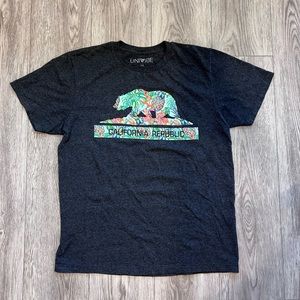 Univibe Medium California Republic Shirt